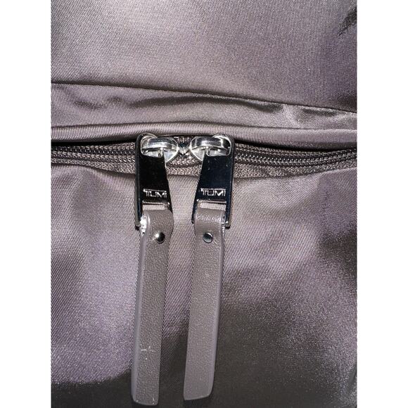 Tumi Voyageur Carson Backpack Taupe Leather Trim Laptop Travel Lightweight Bag - Picture 8 of 15